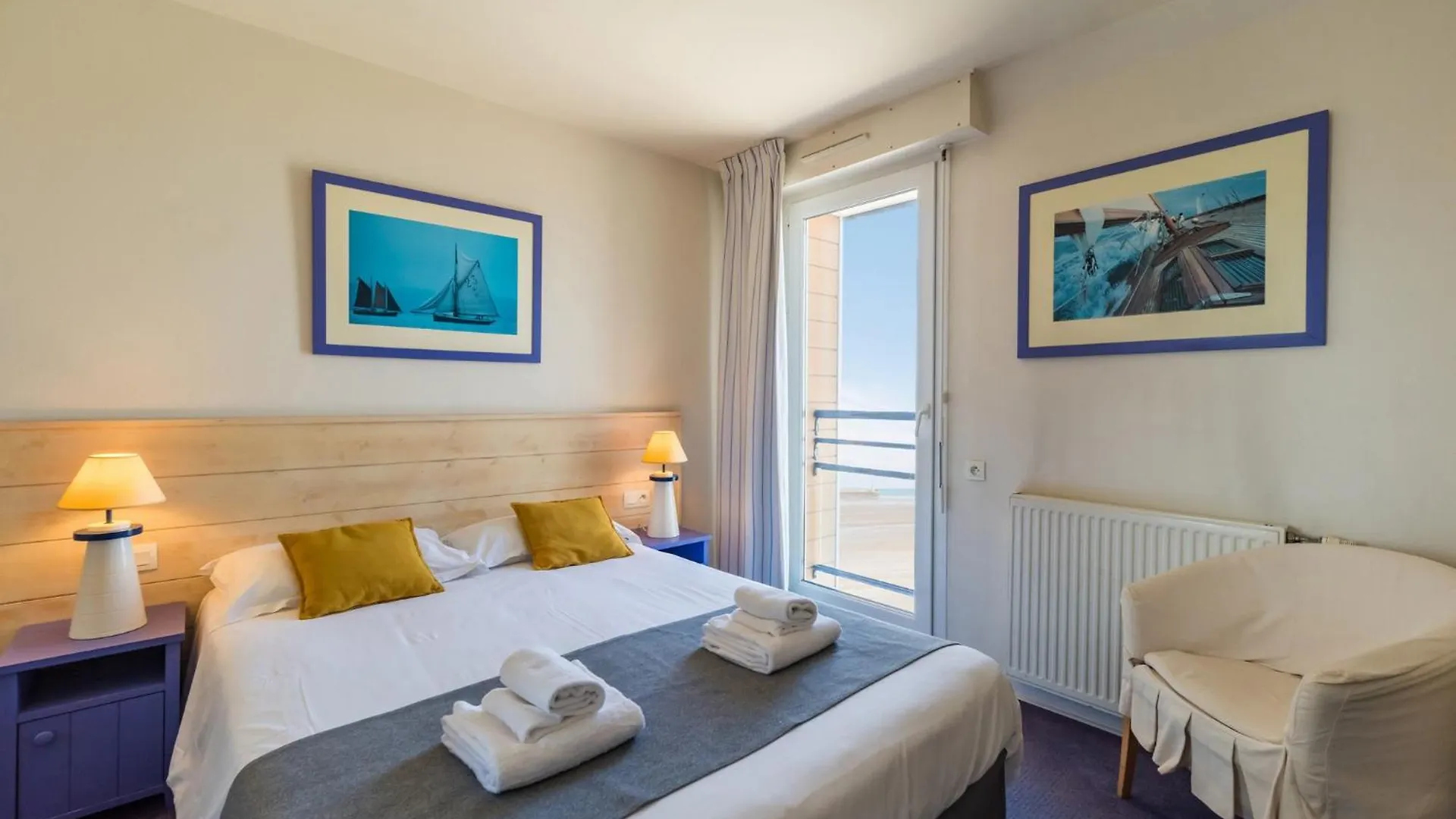 Hotel Mileade De La Plage - Binic 3*,